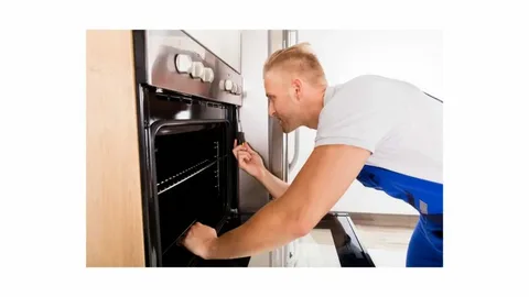 أدوات وتقنيات فني صيانة الأفران